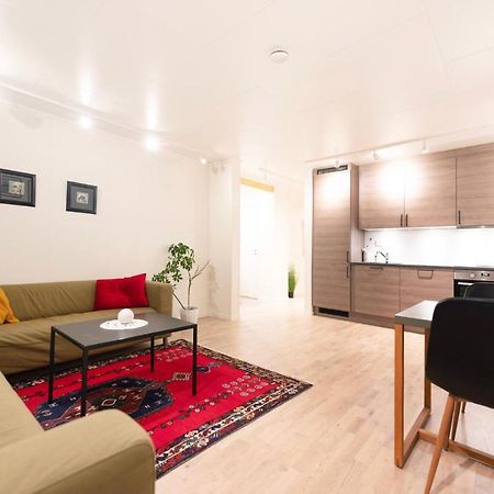 Aurora And Midnight Sun Apartment Tromso Bagian luar foto
