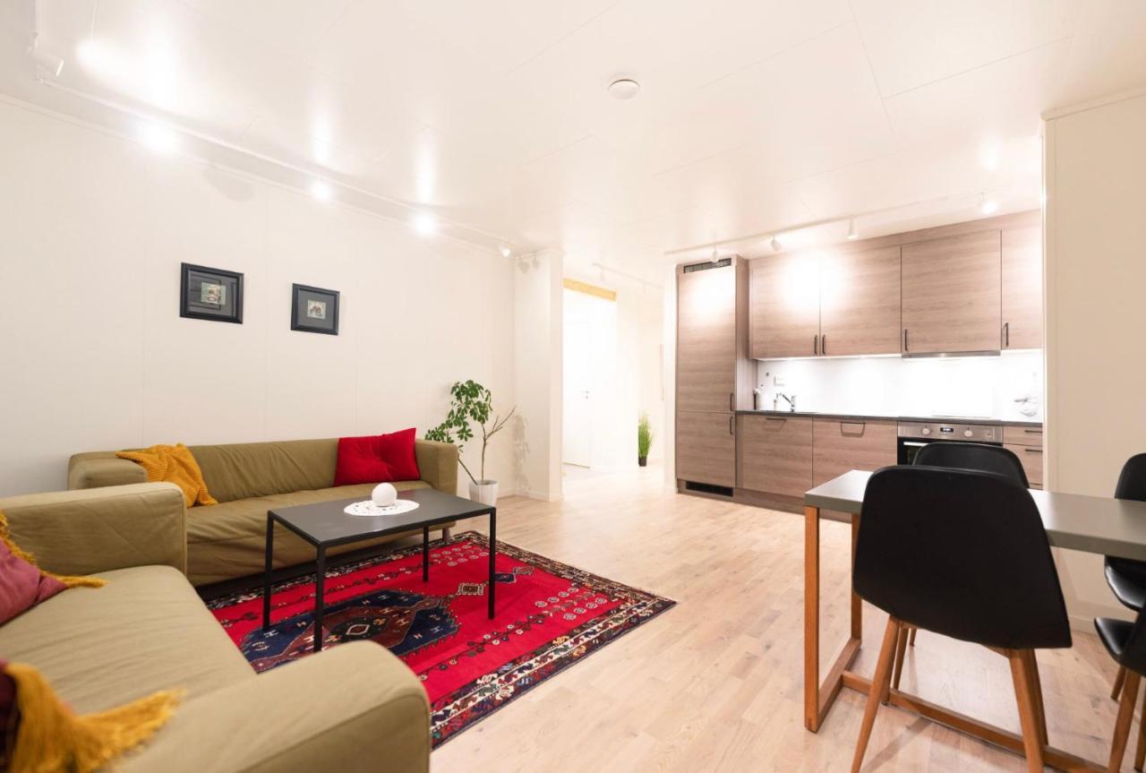 Aurora And Midnight Sun Apartment Tromso Bagian luar foto